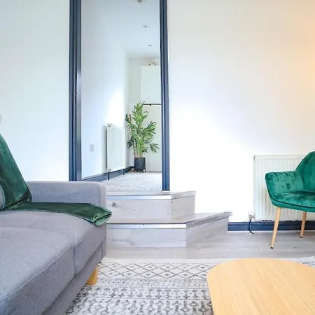 2 Bedroom Opposite Business Centre דירה *