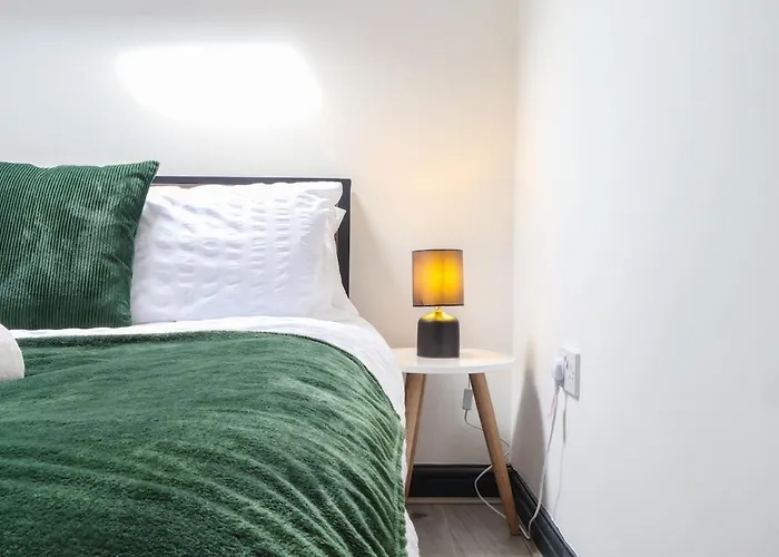 2 Bedroom Opposite Business Centre Apartment